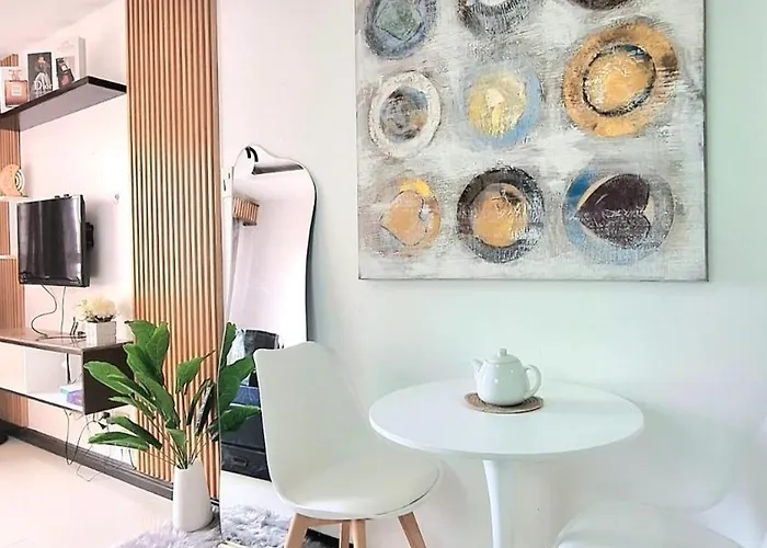 Cozy Staycation Hotel *